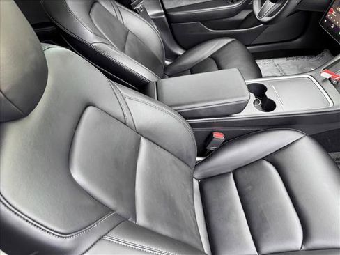 Used 2022 Tesla Model 3 Long Range image 18