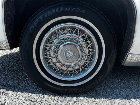 Used 1988 Cadillac Brougham image 7