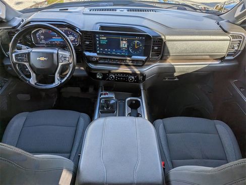 Used 2024 Chevrolet Silverado 1500 LT image 17