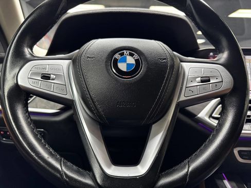 Used 2020 BMW X7 xDrive40i w/ Premium Package image 21