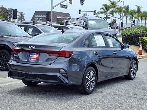 Certified 2023 Kia Forte LXS FWD image 5