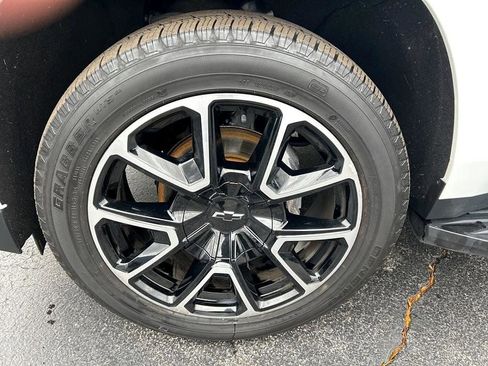 Used 2022 Chevrolet Tahoe RST w/ Luxury Package image 37