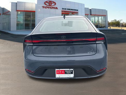 New 2026 Toyota Prius LE image 5