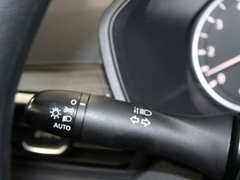 Used 2023 Nissan Altima 2.5 SV image 36