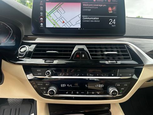Certified 2023 BMW 530i w/ Premium Package RWD image 16