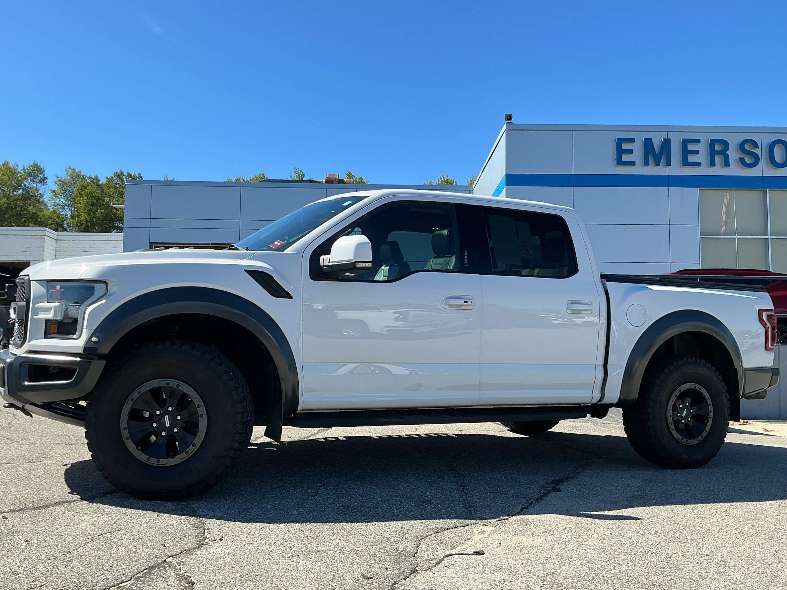 Used 2018 Ford F150 Raptor w/ Equipment Group 802A Luxury AWD/4WD image 1