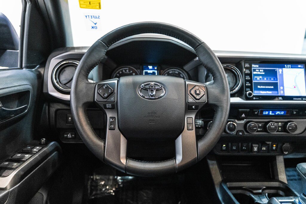 Certified 2023 Toyota Tacoma TRD Off-Road w/ TRD Premium Off Road Package AWD/4WD image 17