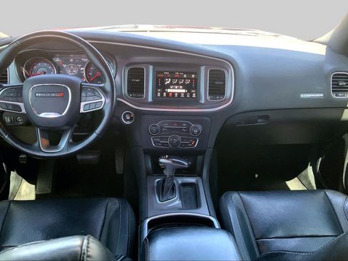 Used 2020 Dodge Charger SXT w/ Leather Interior Group RWD image 16