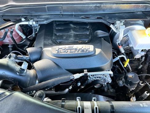 Used 2024 RAM 2500 Big Horn AWD/4WD image 29