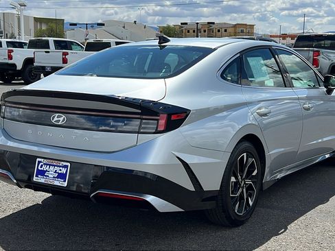 Used 2025 Hyundai Sonata SEL FWD image 5