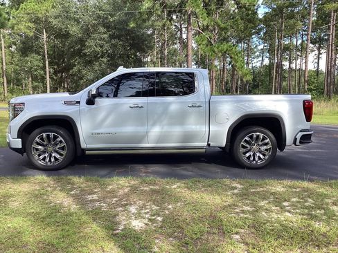 New 2026 GMC Sierra 1500 Denali w/ Denali Reserve Package AWD/4WD image 2
