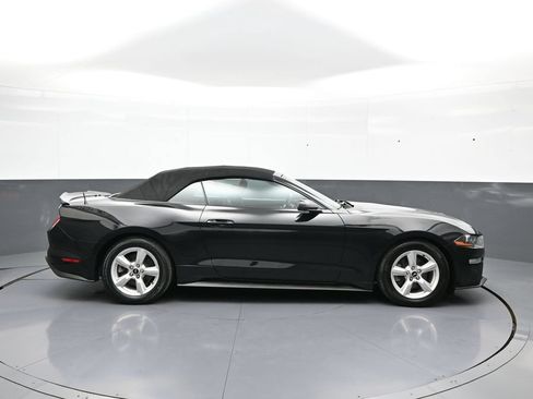Used 2019 Ford Mustang Convertible RWD image 5