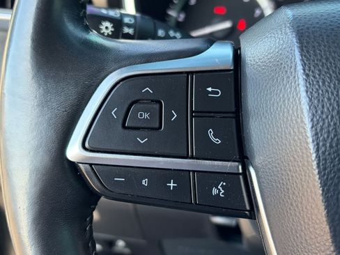 Used 2020 Toyota Highlander Limited AWD/4WD image 10