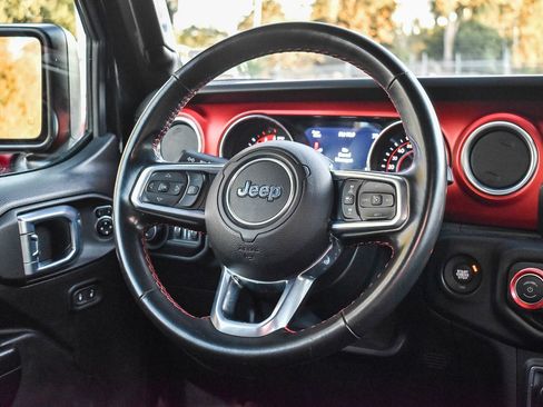 Used 2021 Jeep Gladiator Rubicon image 9