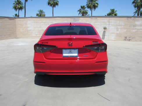 Certified 2025 Honda Civic Sport Touring image 7