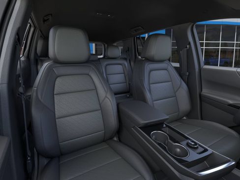 New 2027 Chevrolet Equinox LT w/ Convenience Package II FWD image 16
