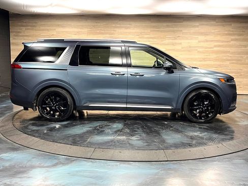 Used 2022 Kia Carnival SX w/ Paint Protection Package image 34