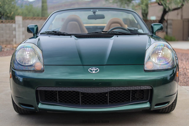 Used 2002 Toyota MR2 RWD image 13