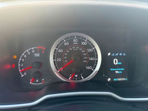 Used 2019 Toyota Corolla SE FWD image 19