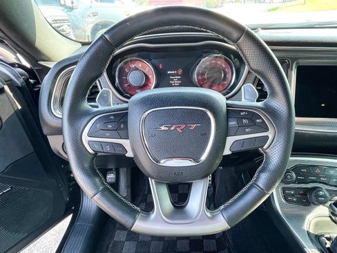 Used 2017 Dodge Challenger SRT Hellcat RWD image 11