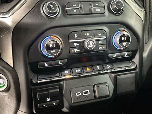 Used 2021 Chevrolet Silverado 1500 RST image 21