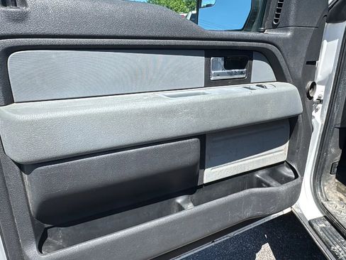 Used 2014 Ford F150 XL w/ Equipment Group 101A Mid RWD image 9