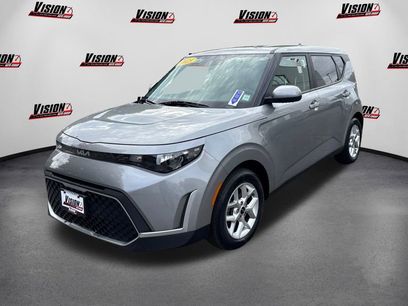 Used 2023 Kia Soul LX w/ LX Technology Package