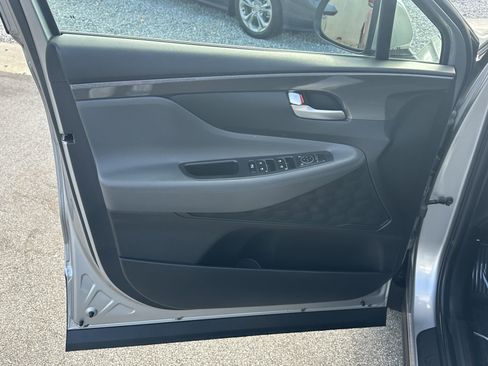 Used 2023 Hyundai Santa Fe SE image 13