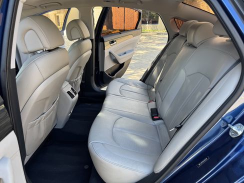 Used 2016 Hyundai Sonata Limited w/ Option Group 04 FWD image 28