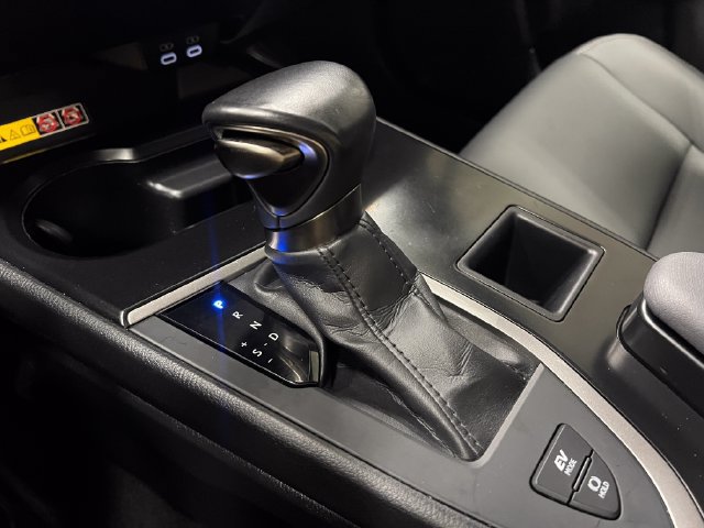 Certified 2023 Lexus UX 250h FWD w/ Accessory Package (Z2) image 21