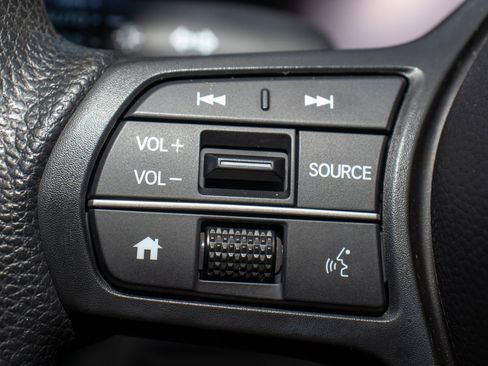 Certified 2023 Honda HR-V LX image 26