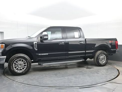 Used 2021 Ford F250 XLT w/ XLT Premium Package AWD/4WD image 11