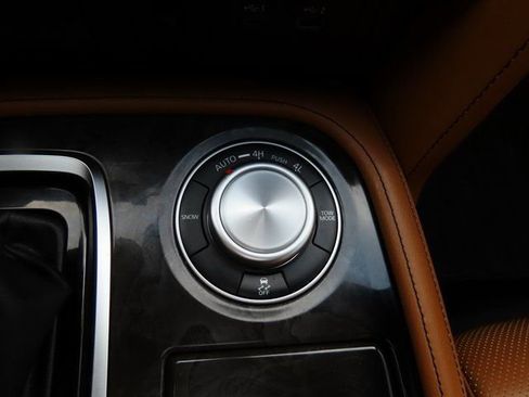 Used 2023 INFINITI QX80 Sensory w/ All-Season Package image 36