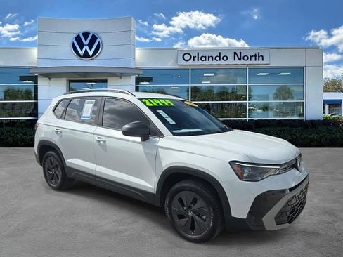 Used 2025 Volkswagen Taos S FWD image 1
