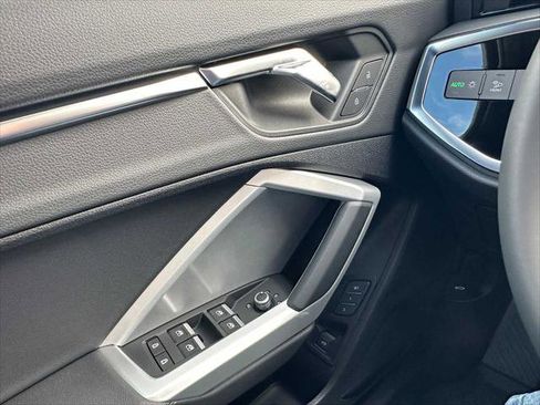 New 2025 Audi Q3 2.0T Premium image 33