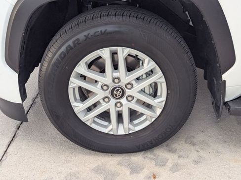 Certified 2025 Toyota Sequoia SR5 AWD/4WD image 24