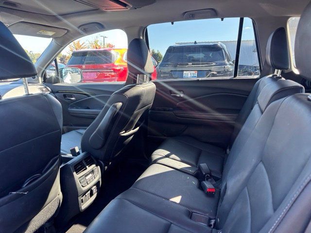Used 2022 Honda Pilot Touring image 10