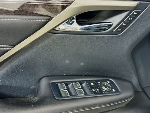 Used 2018 Lexus RX 350L Luxury image 22