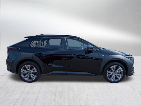 Used 2023 Subaru Solterra AWD image 8