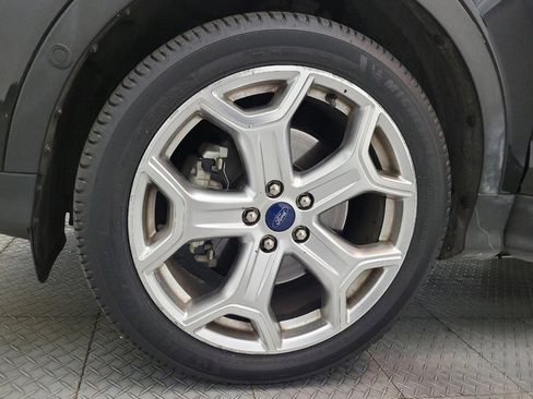 Used 2019 Ford Escape Titanium image 31