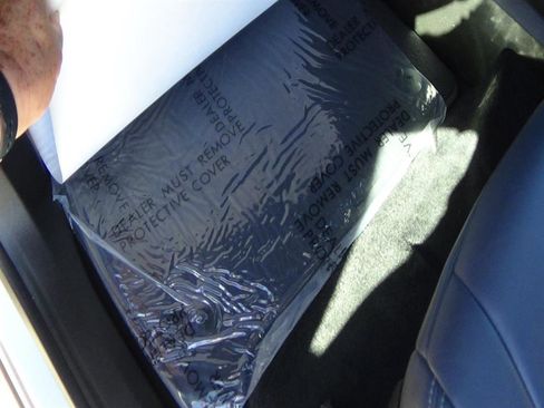 Used 2024 Buick Enclave Premium image 20