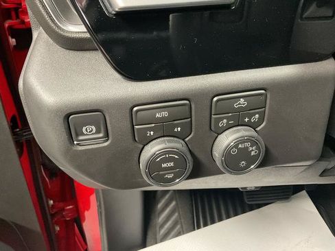 Used 2026 Chevrolet Silverado 1500 LT AWD/4WD image 12