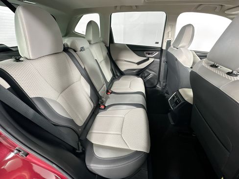 Used 2023 Subaru Forester Premium AWD/4WD image 26