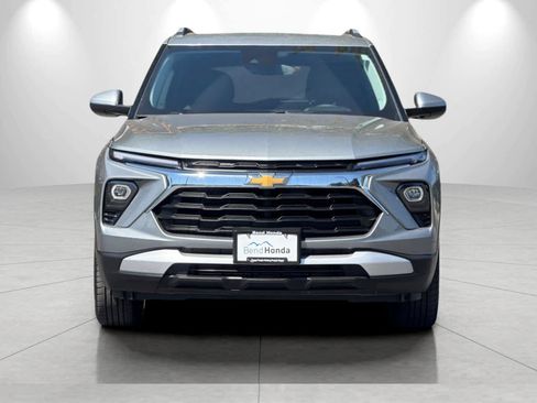 Used 2025 Chevrolet TrailBlazer LT AWD/4WD image 10