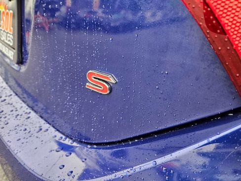 Used 2015 Toyota Corolla S image 11