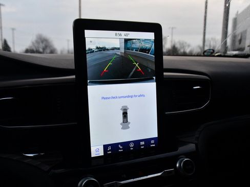 Used 2023 Ford Explorer Limited w/ Limited Technology Package image 26