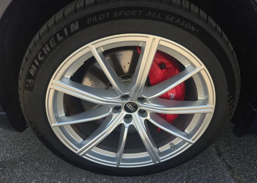 Used 2021 Audi RS Q8 w/ Luxury Package AWD/4WD image 10