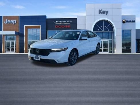 Used 2024 Honda Accord EX image 2