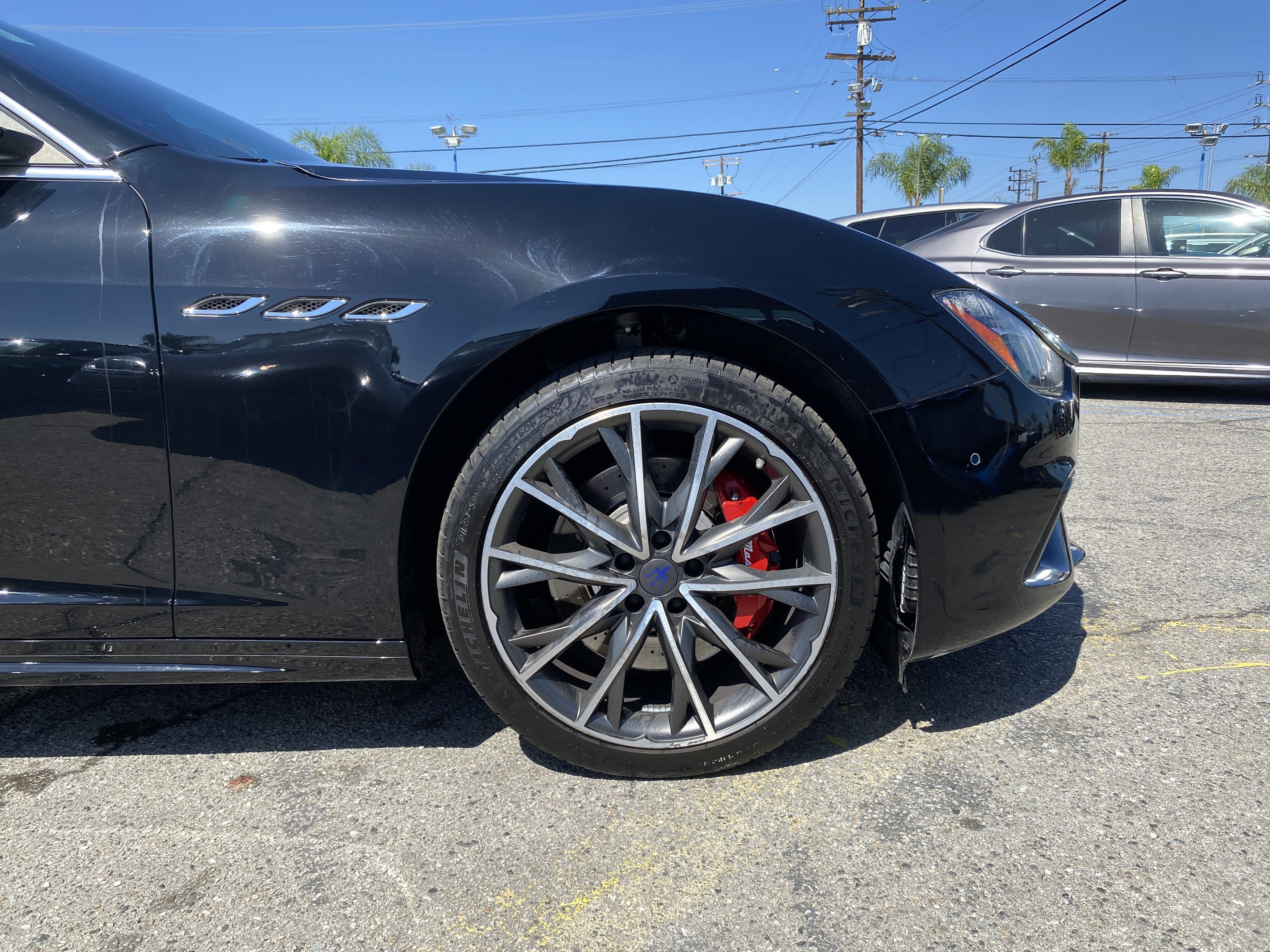 Used 2019 Maserati Ghibli GranSport RWD image 31