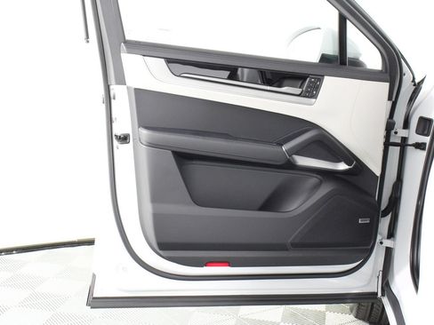 Certified 2026 Porsche Cayenne S AWD/4WD image 20